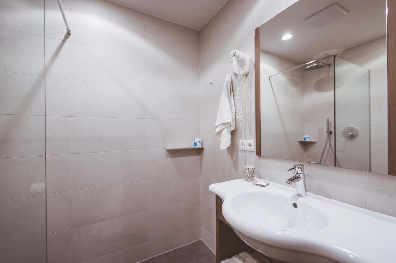 Hotel Bergland Cadipietra Ngoại thất bức ảnh