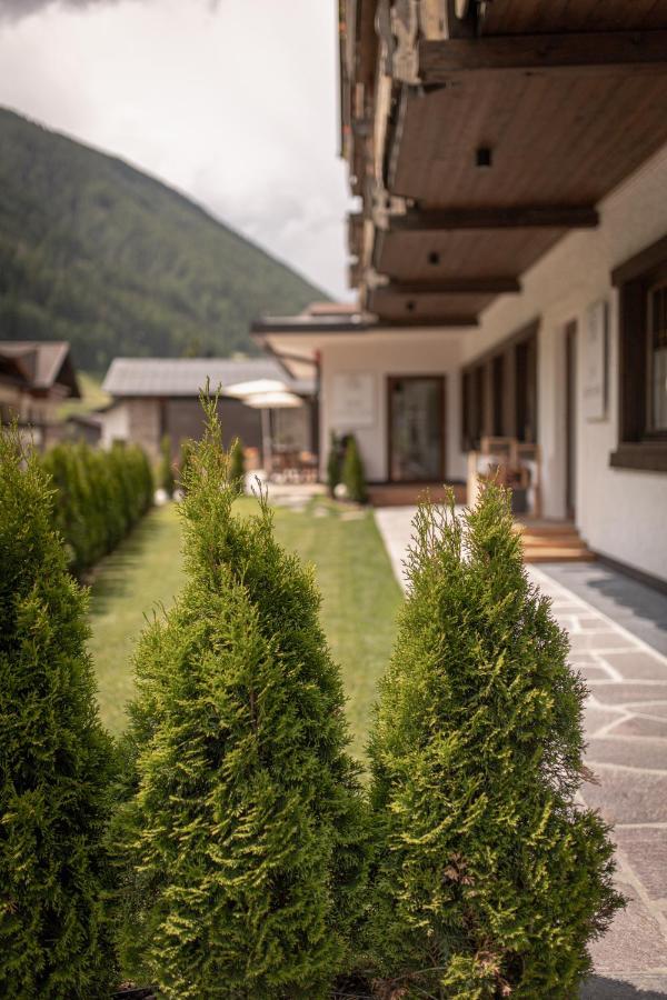 Hotel Bergland Cadipietra Ngoại thất bức ảnh