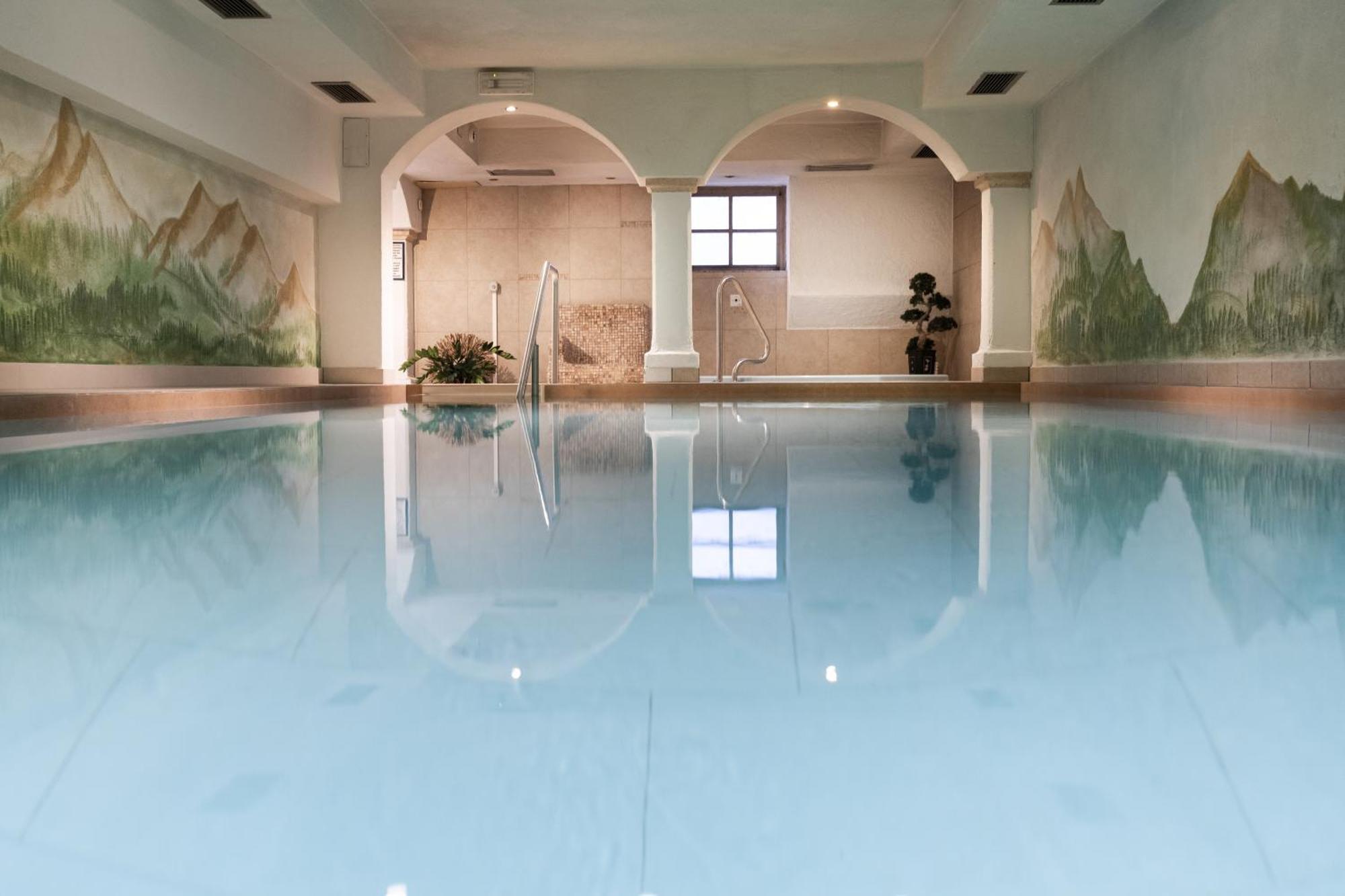 Hotel Bergland Cadipietra Ngoại thất bức ảnh