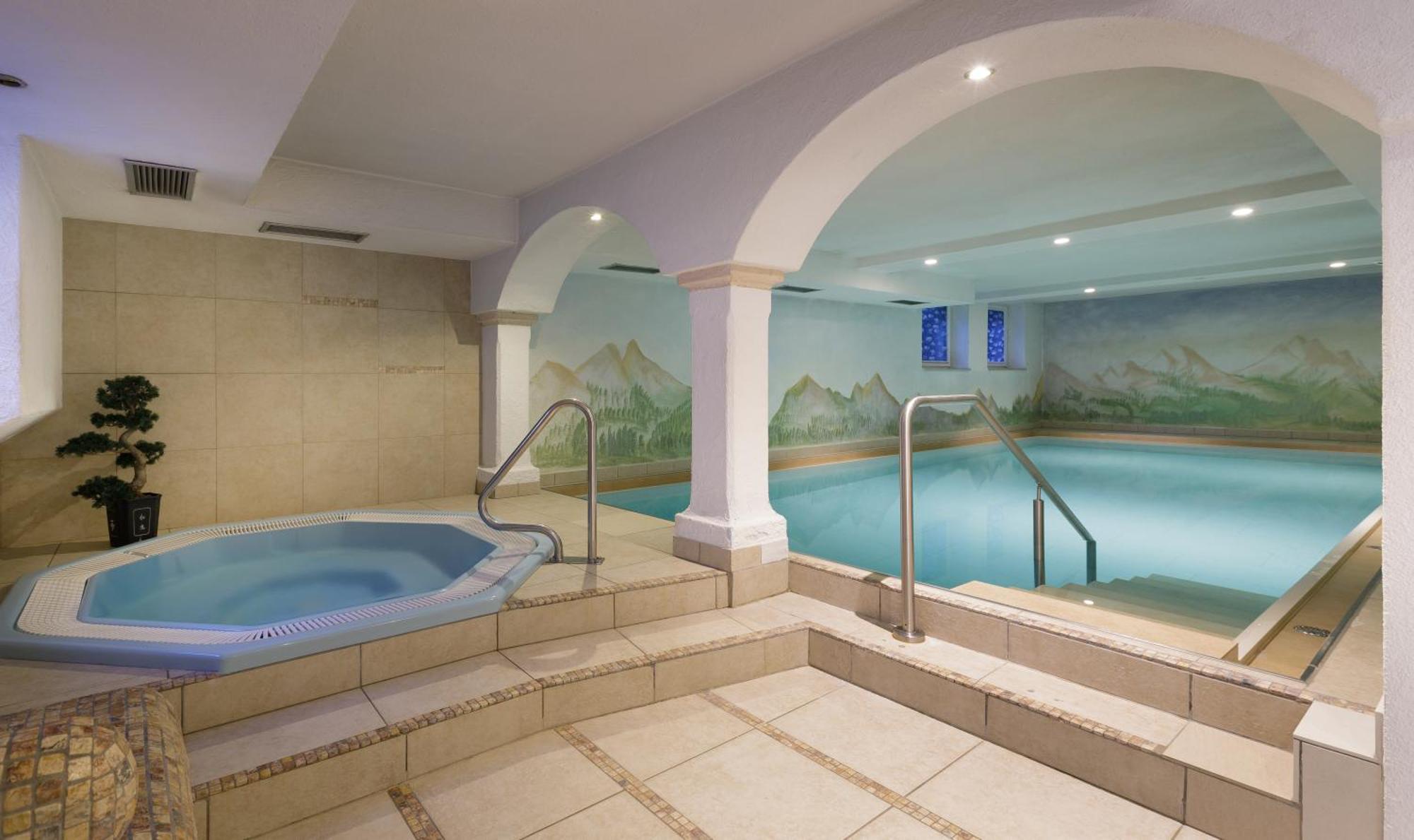 Hotel Bergland Cadipietra Ngoại thất bức ảnh
