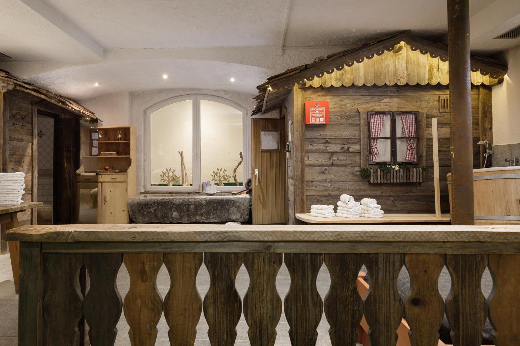 Hotel Bergland Cadipietra Ngoại thất bức ảnh