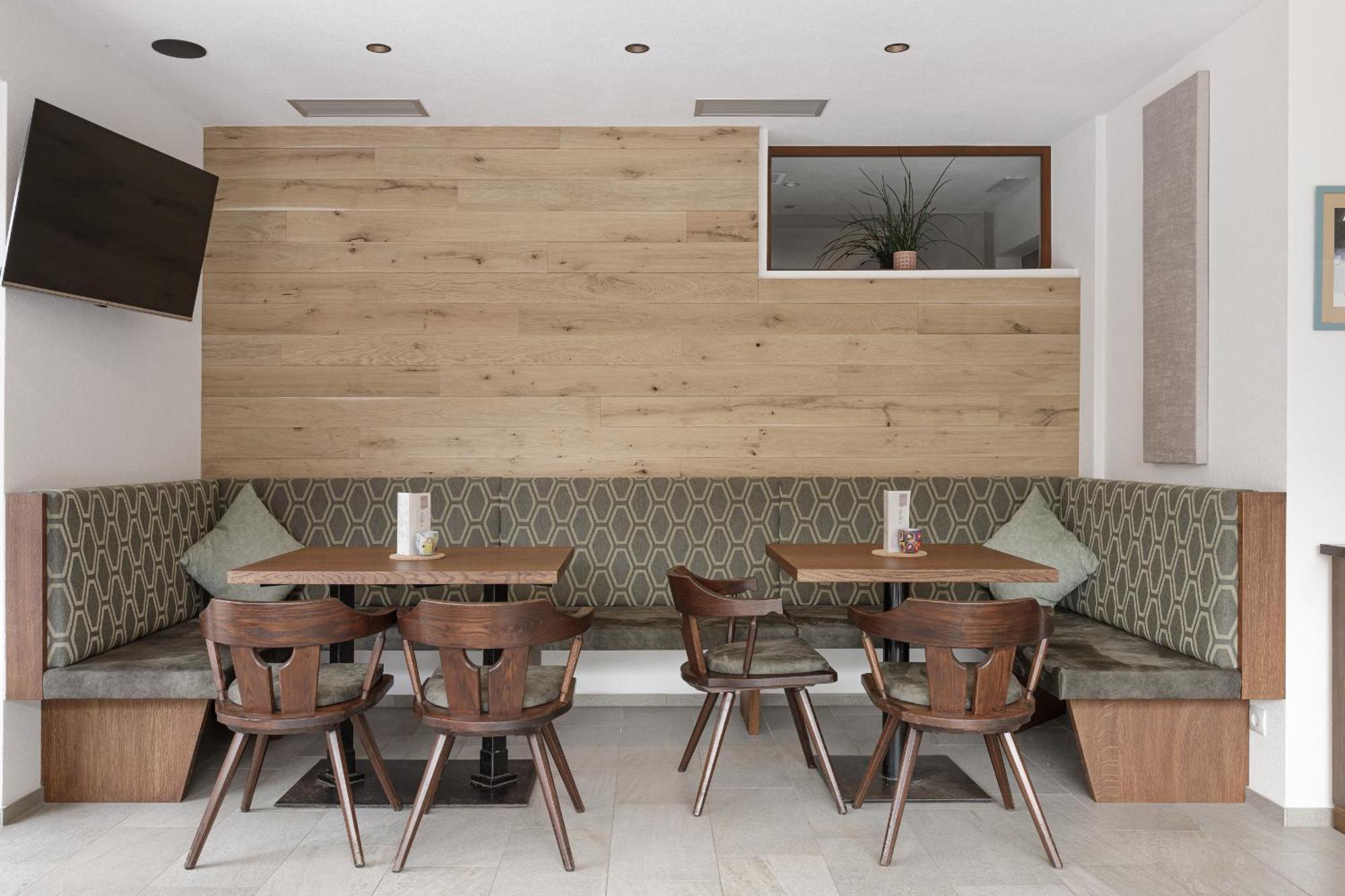 Hotel Bergland Cadipietra Ngoại thất bức ảnh