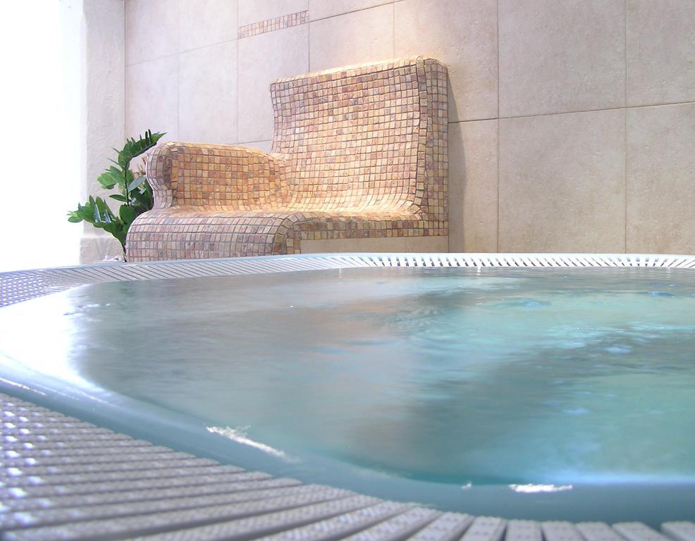 Hotel Bergland Cadipietra Ngoại thất bức ảnh